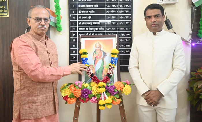 Independence Day celebrations at Maharashtra Khadi Board